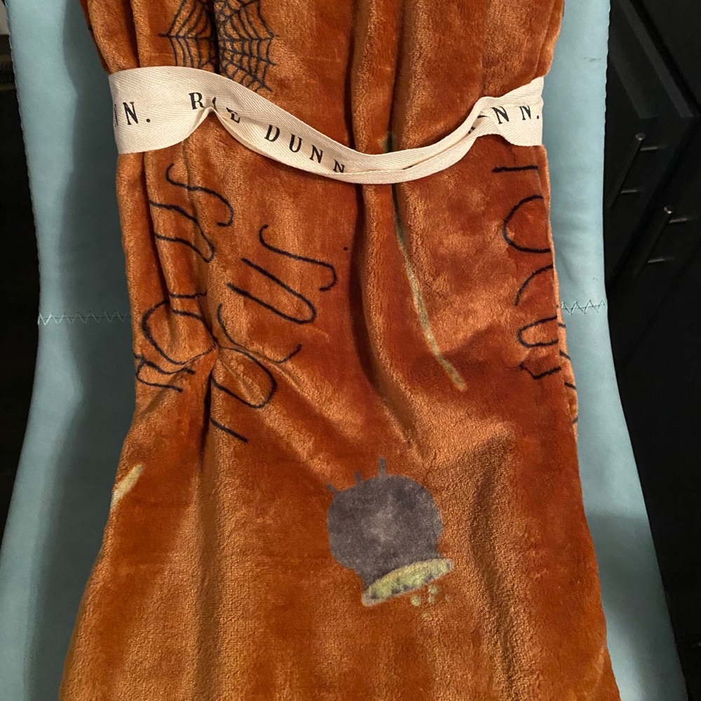 Rae Dunn Hocus Pocus blanket